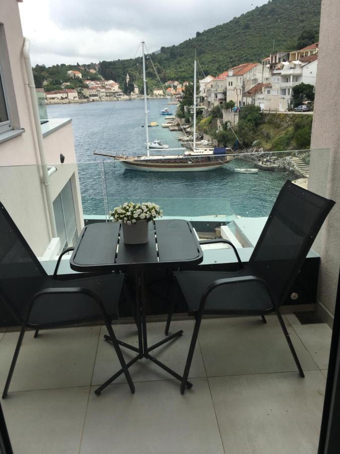 High View-A Seaside Villa With Huge Jacuzzi Racisce Exterior photo